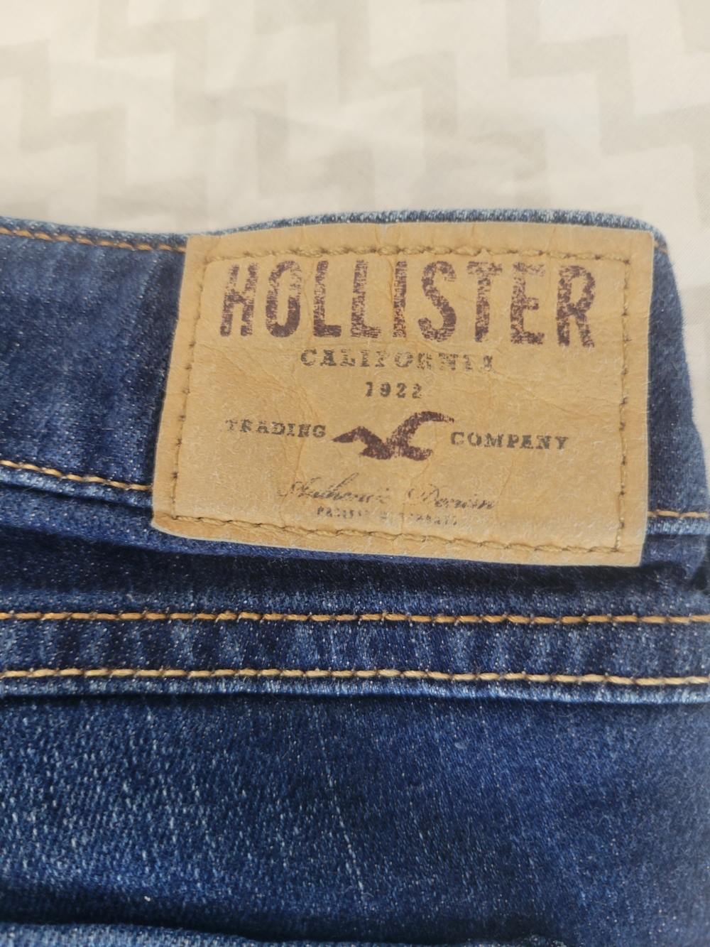 Hollister Women's Distressed Dark Blue Skinny Jeans W25 L 31 - Picture 11 of 11